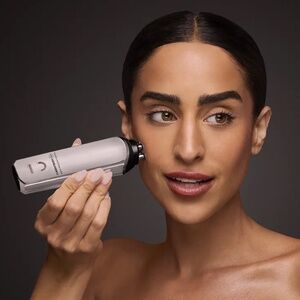 CurrentBody Skin RF Radio Frequency Skin Tightening Device